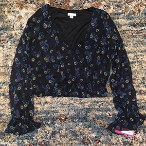 NWT Medium Xhilaration Blouse